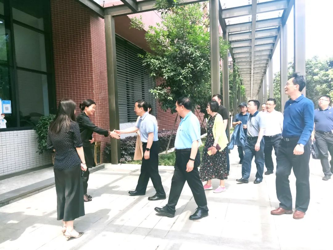 热烈欢迎云南省政府参事厅领导一行莅临成都康景生物科技有限公司考察